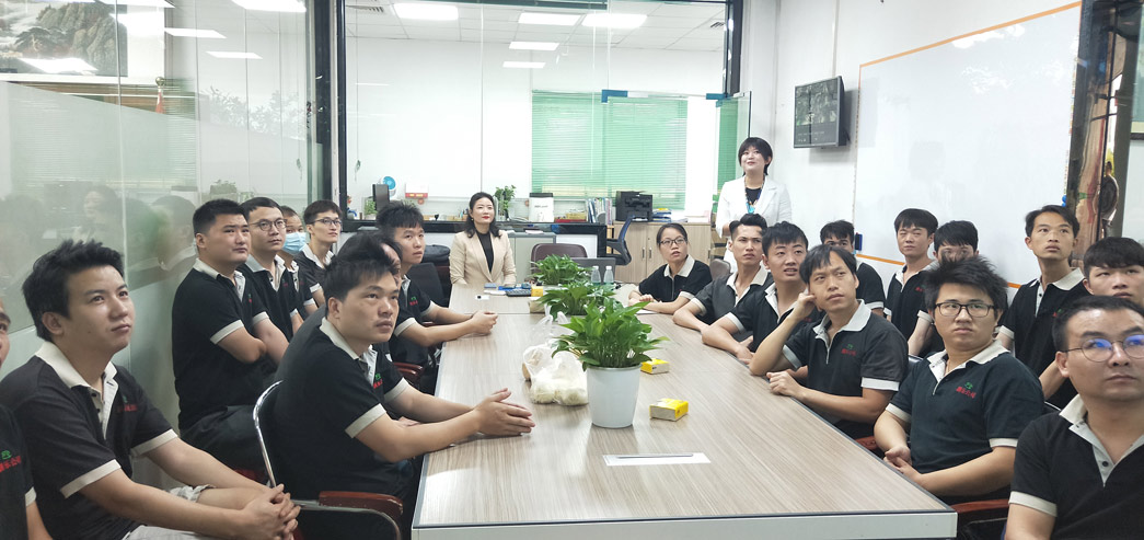  給員工授課保險知識